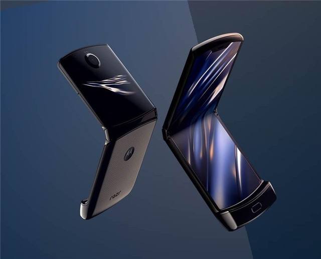 Motorola says “new” Moto Razrs shouldn’t arrive in used condition anymore